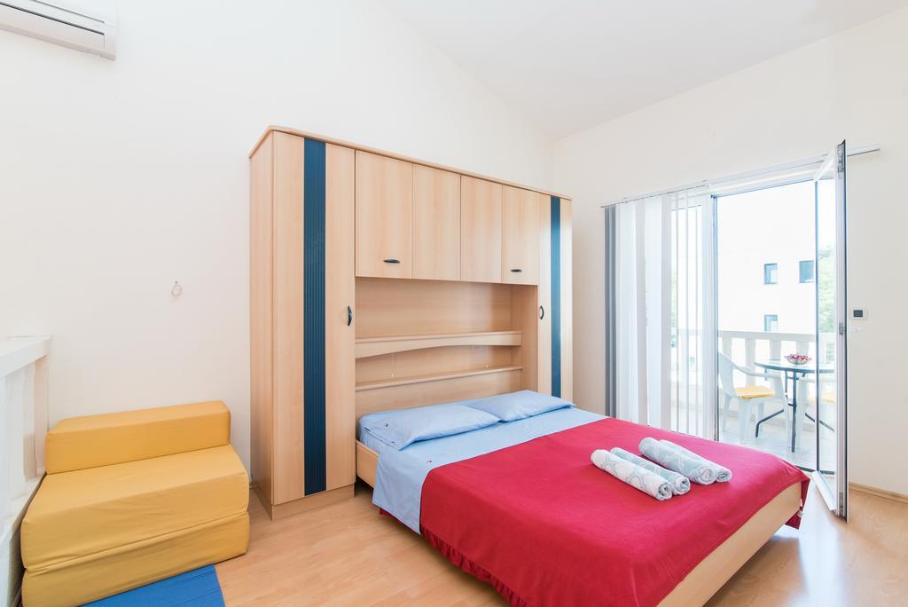 Studio Apartment Brela Eksteriør billede
