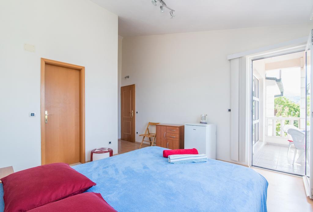 Studio Apartment Brela Eksteriør billede